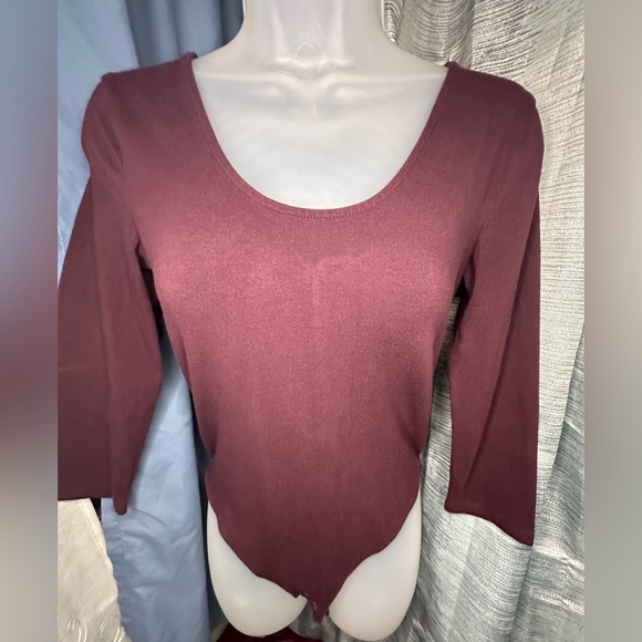 GAP - Maroon 3/4 Long Sleeve Body Suit   Women’s - Size Small (4-6) - Picture 3 of 9